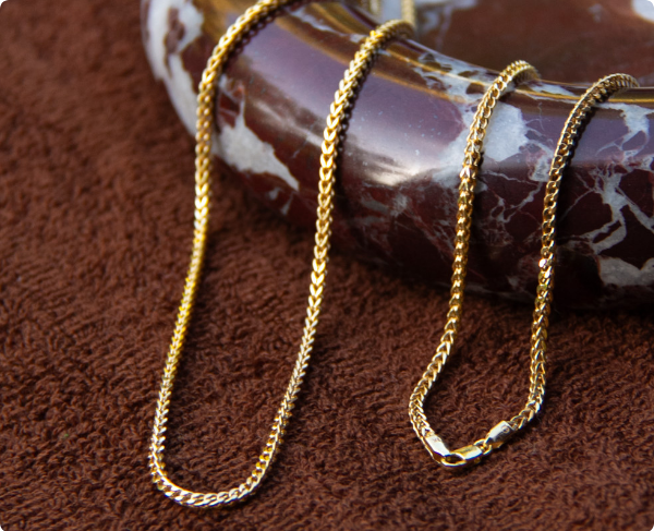 Where To Get Jewellery That’s Not Fake… But Not Too Expensive?