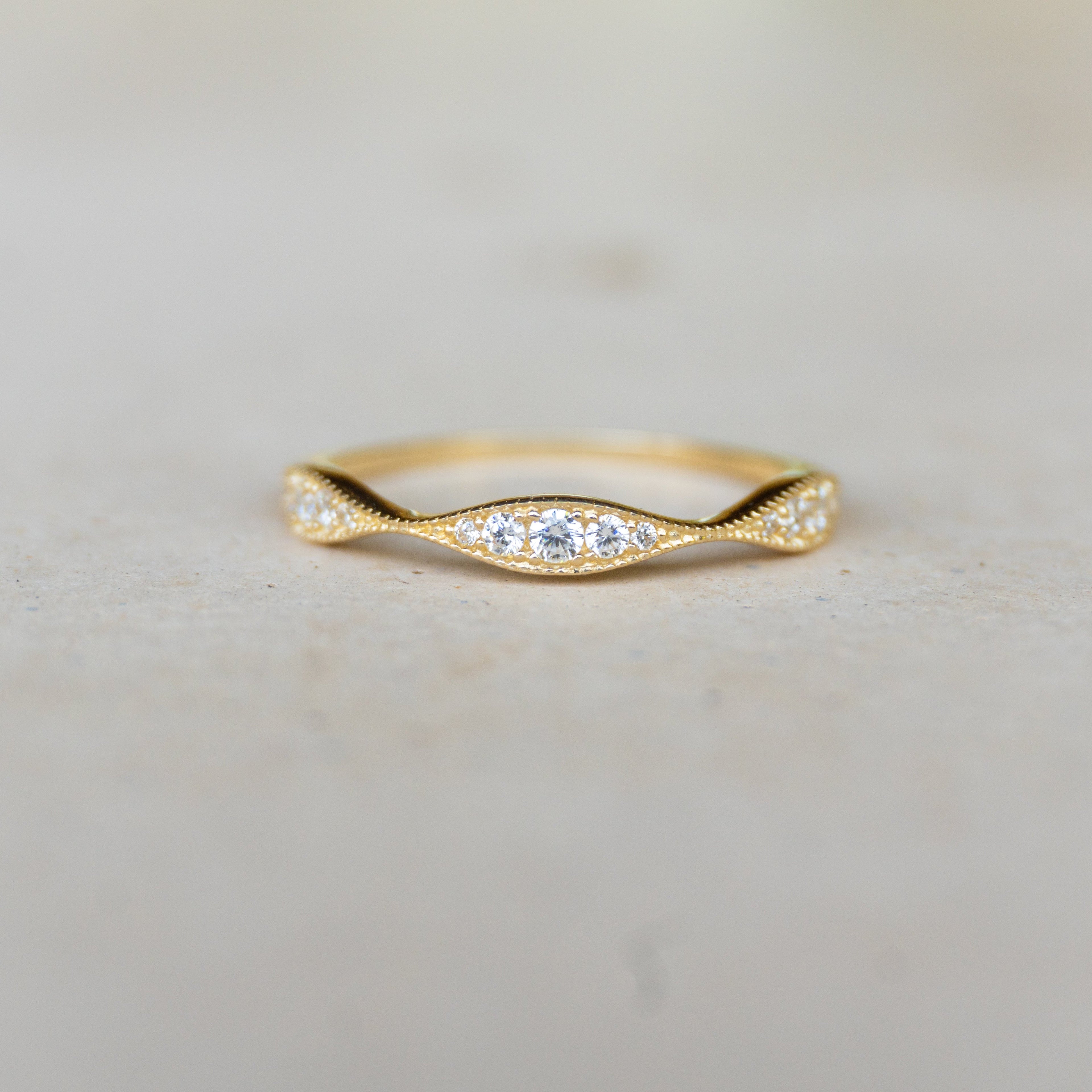 Gold Jewellery Under $300