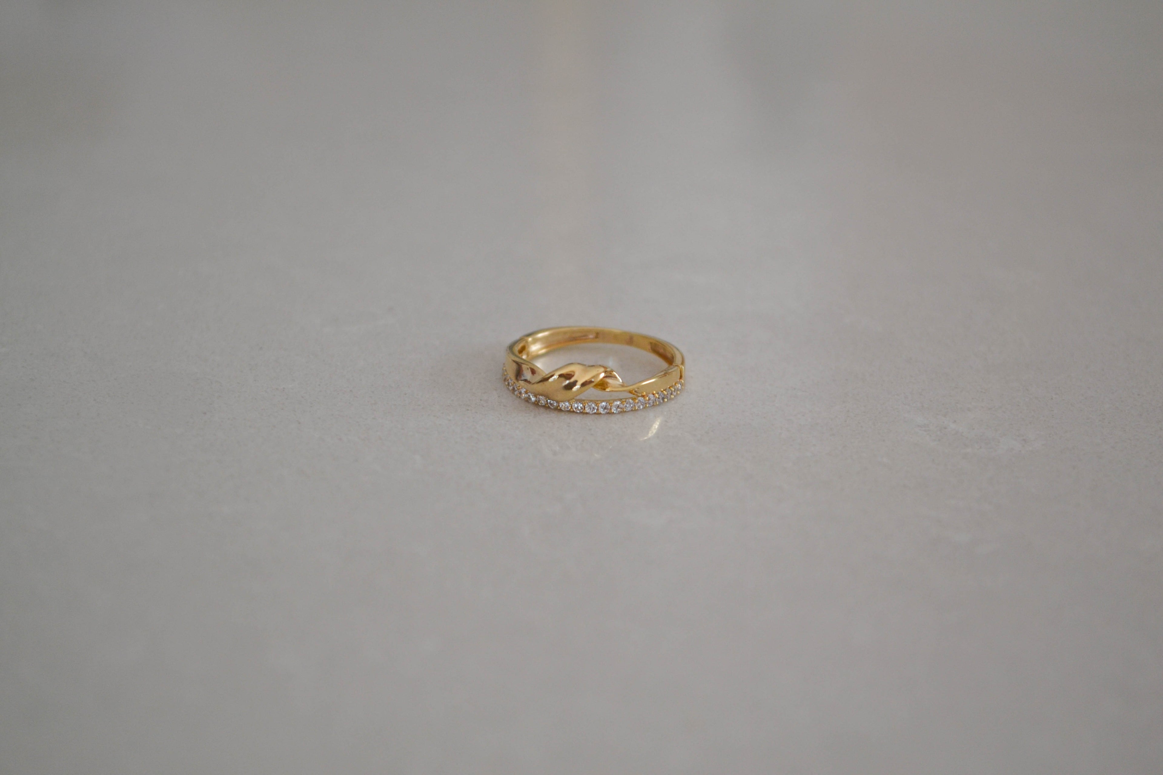 6k Gold Emily Ring