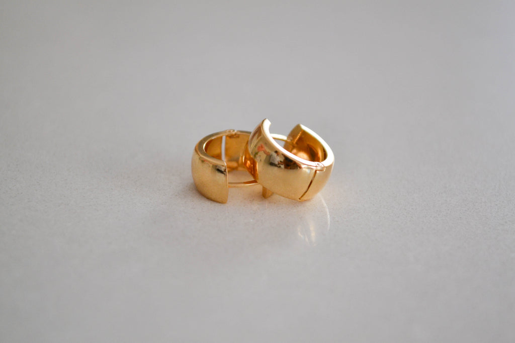 6K Gold Puffed Wide Huggies