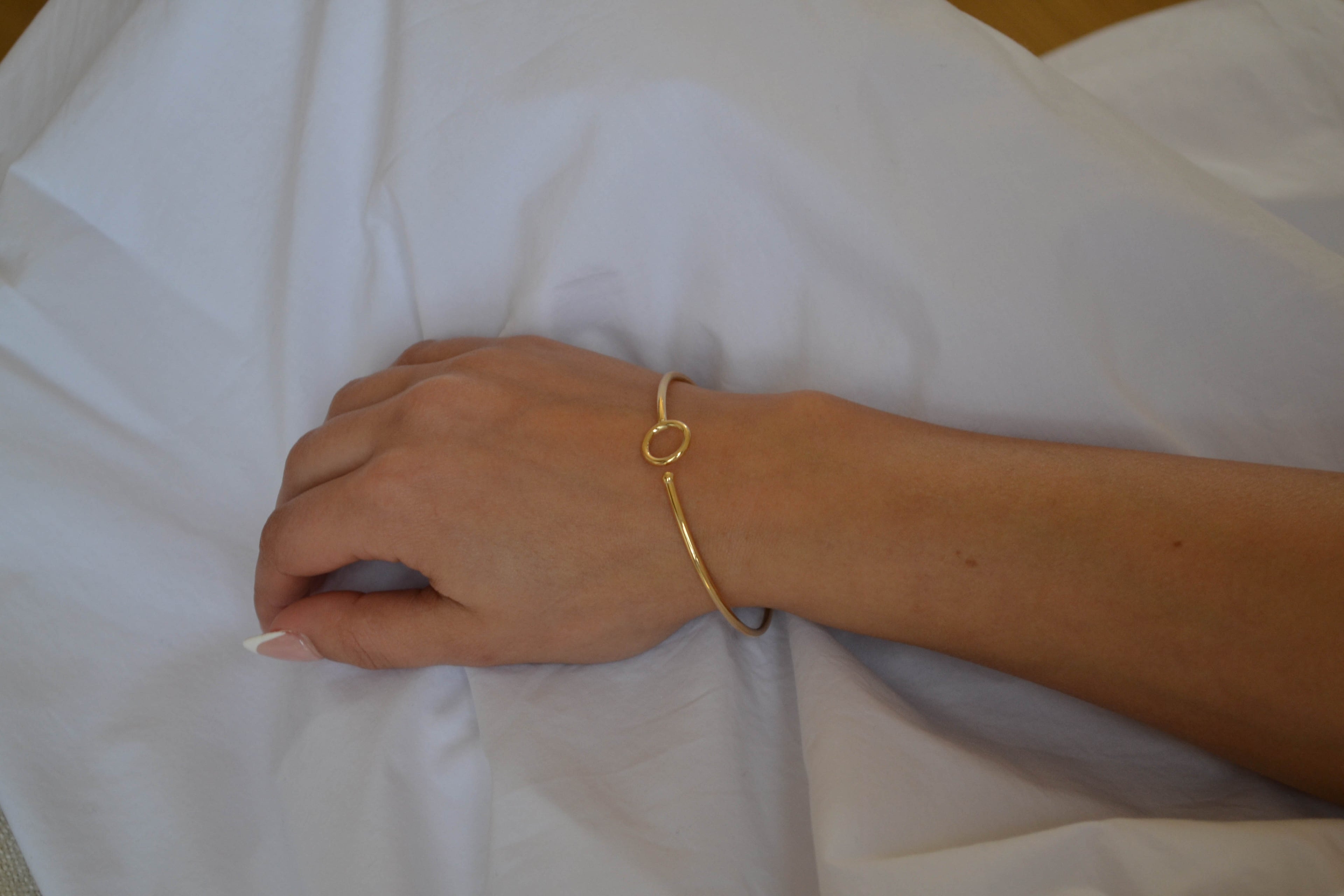 6K Gold Open Circle Bangle