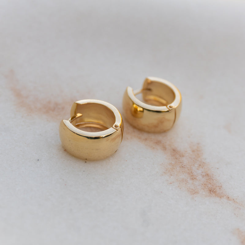 6K Gold Puffed Wide Huggies