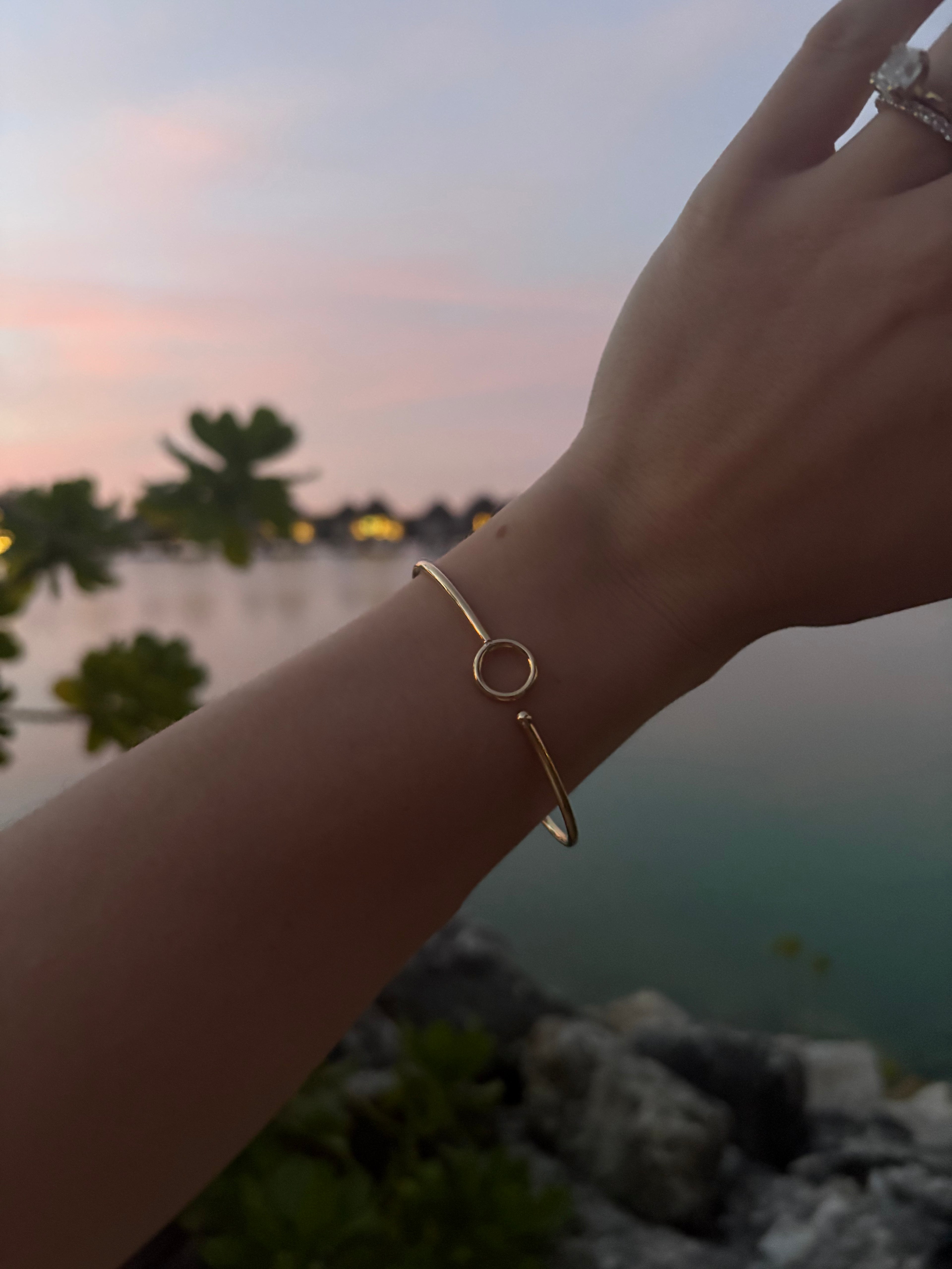 6K Gold Open Circle Bangle