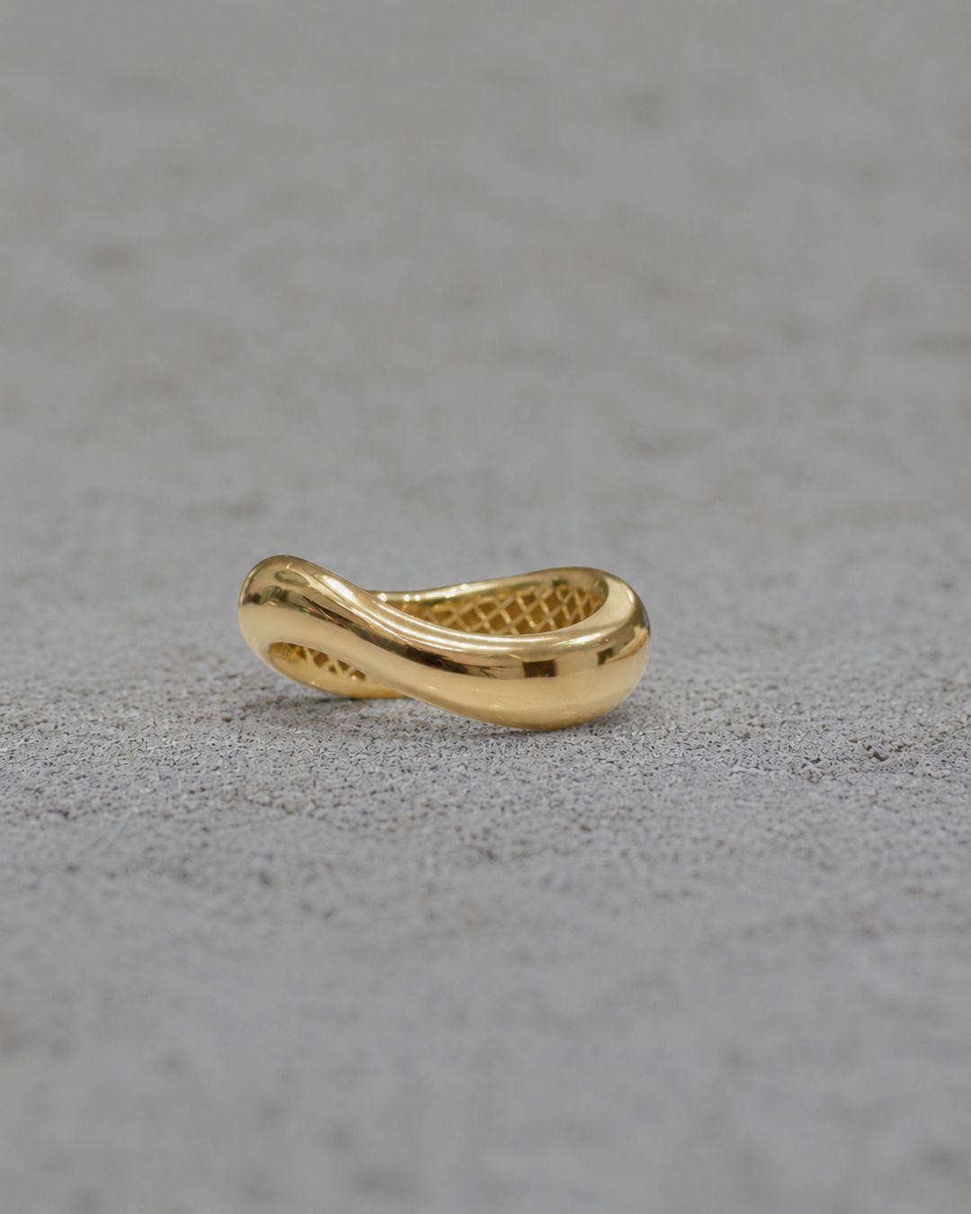 6K Gold Curved Bold Ring