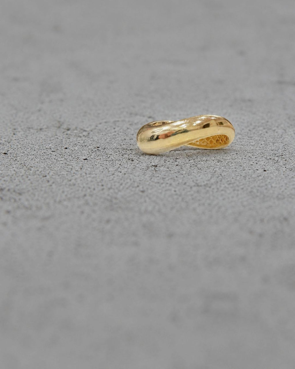 6K Gold Curved Bold Ring